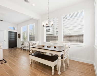 21122 Medina River Drive - Photo Thumbnail 11