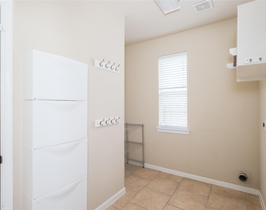 26114 Sandersgate Lane - Photo Thumbnail 15