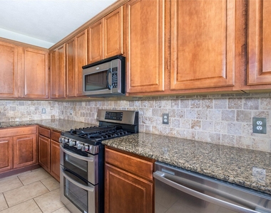26114 Sandersgate Lane - Photo Thumbnail 11