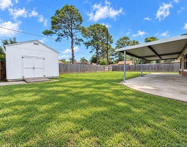 9943 Bayou Woods Drive - Photo Thumbnail 10