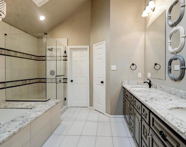 12715 Avenida Vaquero Street - Photo Thumbnail 15