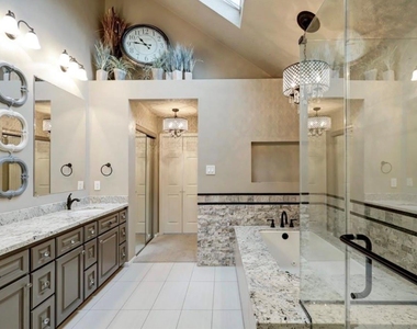 12715 Avenida Vaquero Street - Photo Thumbnail 13