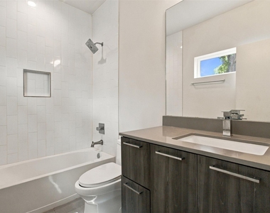 2126 Dennis Street - Photo Thumbnail 7