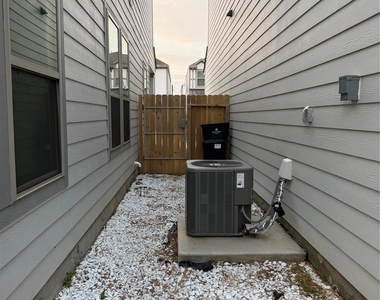 4026 San Andres Lane - Photo Thumbnail 4