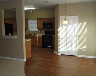 32338 Golden Oak Park Lane - Photo Thumbnail 2