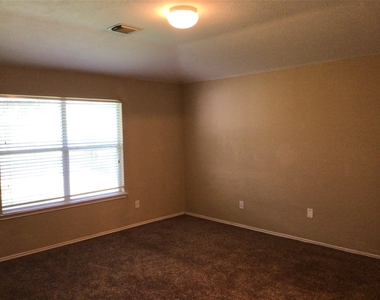 6634 Stonecross Creek Lane - Photo Thumbnail 4
