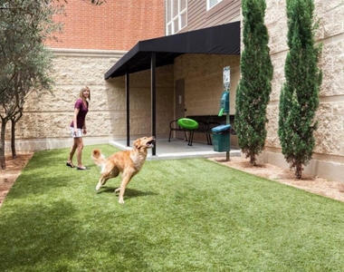 1340 W Gray Street - Photo Thumbnail 17
