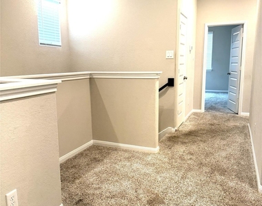 1902 La Magnolia Drive - Photo Thumbnail 18