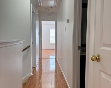 7114 Sedona Court - Photo Thumbnail 13