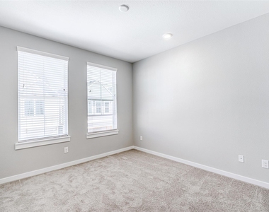 8423 Berry Brush Lane - Photo Thumbnail 26