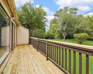 9322 Briar Forest Drive - Photo Thumbnail 13