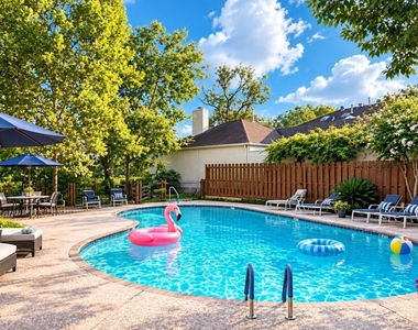 9322 Briar Forest Drive - Photo Thumbnail 16