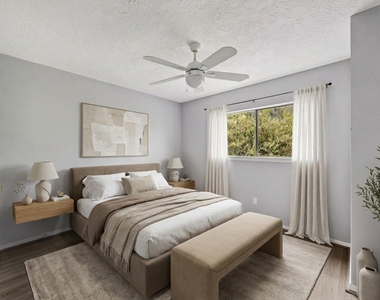 9322 Briar Forest Drive - Photo Thumbnail 4