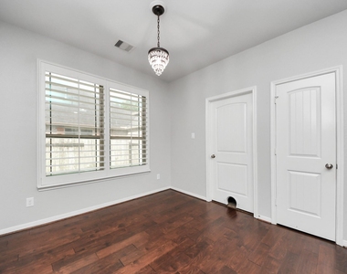 1111 Wheatfield Court - Photo Thumbnail 9