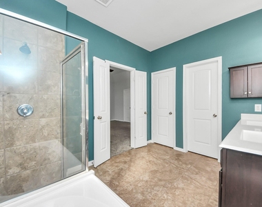 1111 Wheatfield Court - Photo Thumbnail 21