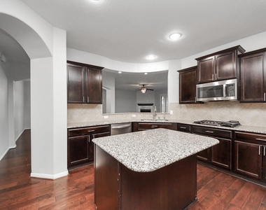 1111 Wheatfield Court - Photo Thumbnail 15