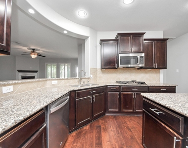 1111 Wheatfield Court - Photo Thumbnail 14