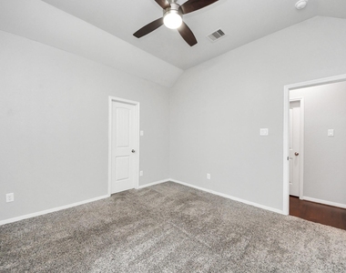 1111 Wheatfield Court - Photo Thumbnail 23