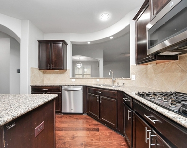 1111 Wheatfield Court - Photo Thumbnail 11