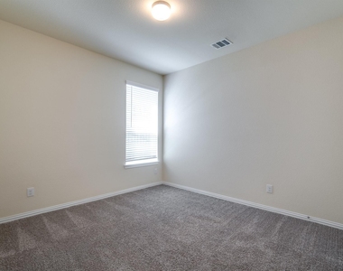13018 Leisure Cove Drive - Photo Thumbnail 21