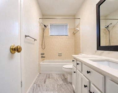 2326 Hazy Creek Drive - Photo Thumbnail 35