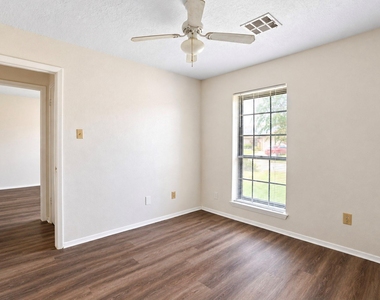 2326 Hazy Creek Drive - Photo Thumbnail 30