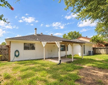 2326 Hazy Creek Drive - Photo Thumbnail 36
