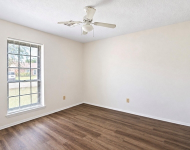 2326 Hazy Creek Drive - Photo Thumbnail 27