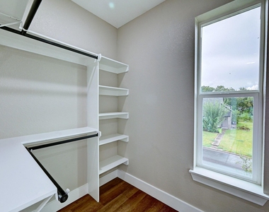 703 Carol Lynn Dr - Photo Thumbnail 46