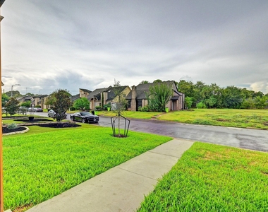 703 Carol Lynn Dr - Photo Thumbnail 49