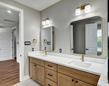 703 Carol Lynn Dr - Photo Thumbnail 42