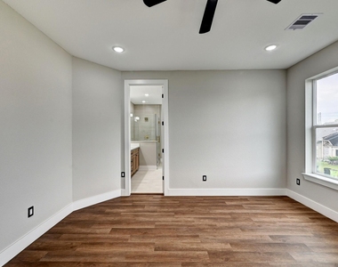703 Carol Lynn Dr - Photo Thumbnail 39
