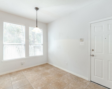 130 W Montfair Boulevard - Photo Thumbnail 12