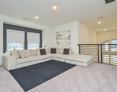4303 Sage Glen Lane - Photo Thumbnail 23