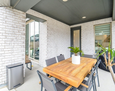 4303 Sage Glen Lane - Photo Thumbnail 29