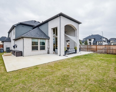 4303 Sage Glen Lane - Photo Thumbnail 31