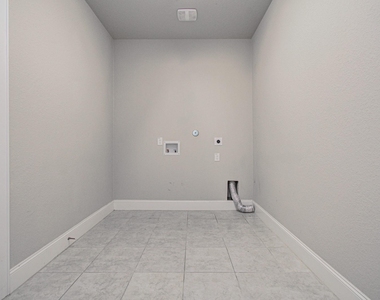 10223 Wylde Point Lane - Photo Thumbnail 41