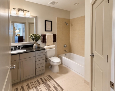 1400 Mckinney Street - Photo Thumbnail 10