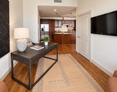 1400 Mckinney Street - Photo Thumbnail 7