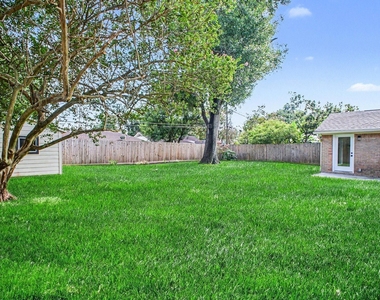 5443 Redstart Street - Photo Thumbnail 14
