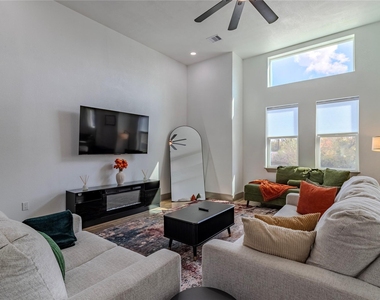 5901 Crest Court - Photo Thumbnail 1