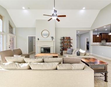 2914 Legend Hill Drive - Photo Thumbnail 8