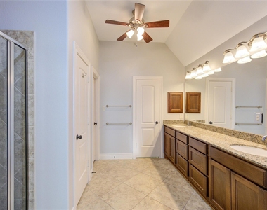 2914 Legend Hill Drive - Photo Thumbnail 16