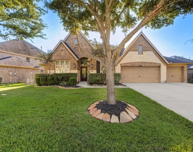 2914 Legend Hill Drive - Photo Thumbnail 1