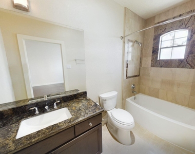 2607 Lawrence Street - Photo Thumbnail 30