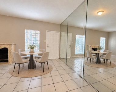 7352 Regency Square Court - Photo Thumbnail 2
