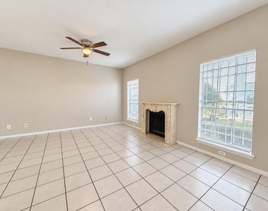 7352 Regency Square Court - Photo Thumbnail 4