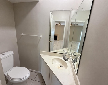 7352 Regency Square Court - Photo Thumbnail 7