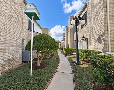 7352 Regency Square Court - Photo Thumbnail 19