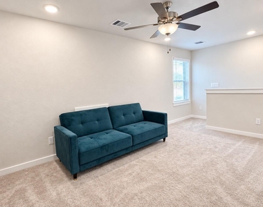 8602 Blueberry Ash Street - Photo Thumbnail 9
